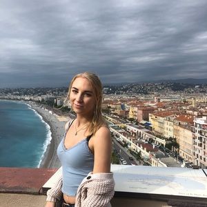 Meet your Posher, Hannah